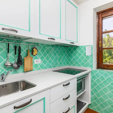 Mucchi Bianchi Lc-103 Apartmán